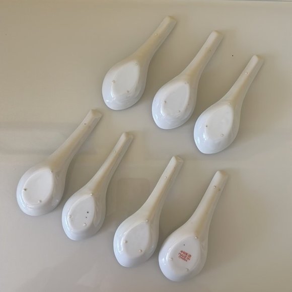 China Jingdezhen Wanshou Porcelain Soup Spoons Yellow Hand Painted Set of 7 - Picture 4 of 16
